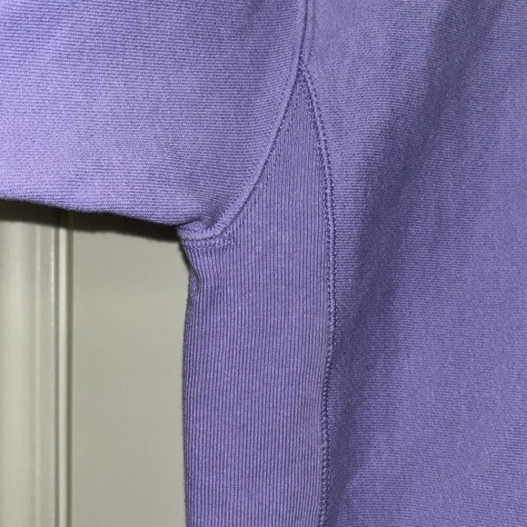 Lavender champion sweater - Picture 4 of 10